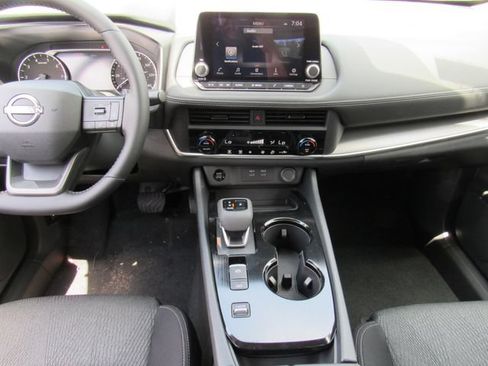 New 2026 Nissan Rogue SV FWD image 18