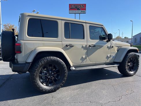 Used 2022 Jeep Wrangler Unlimited Sahara image 44