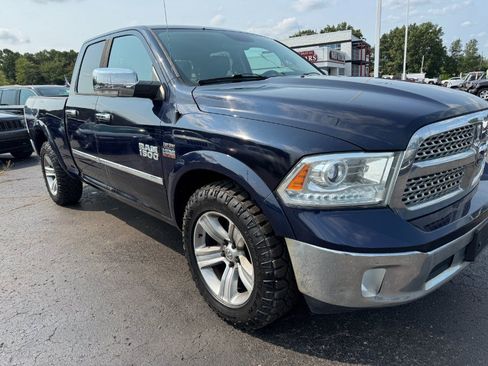 Used 2014 RAM 1500 Laramie AWD/4WD image 12