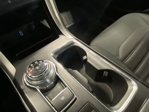 Used 2018 Ford Fusion SE w/ Fusion SE Technology Package image 32