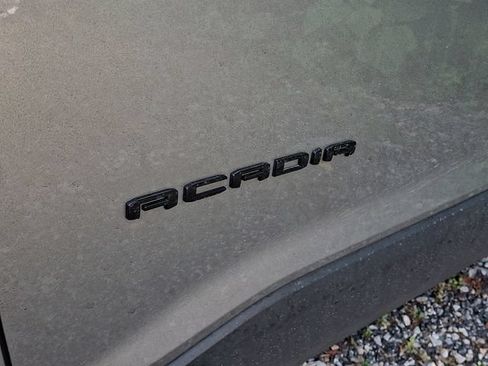 Used 2023 GMC Acadia SLT w/ Elevation Edition AWD/4WD image 8