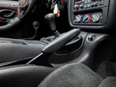 Used 1996 Pontiac Firebird Formula image 96