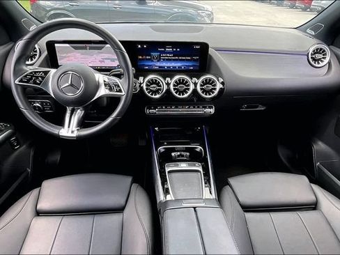 Used 2025 Mercedes-Benz GLA 250 image 4