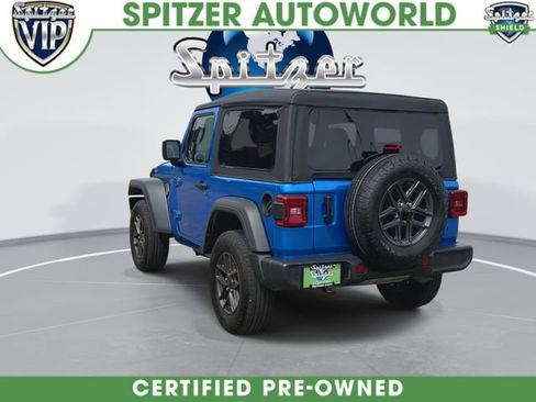 Used 2025 Jeep Wrangler Sport AWD/4WD image 7