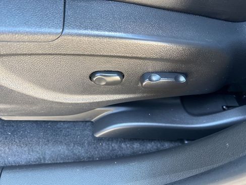 Used 2019 Buick Encore Preferred AWD/4WD image 49