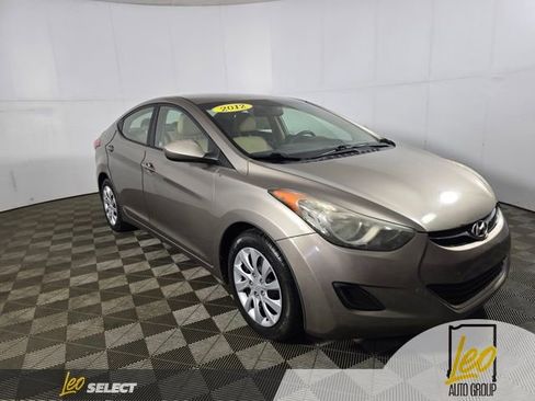 Used 2012 Hyundai Elantra GLS FWD image 4