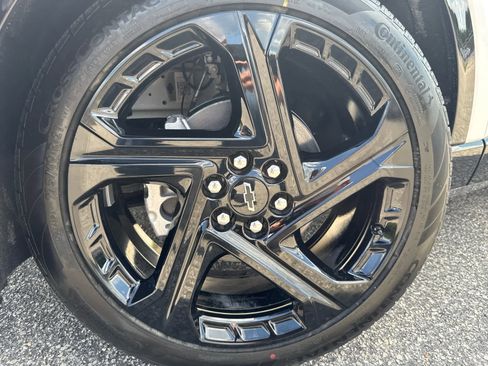 New 2025 Chevrolet Equinox EV RS image 29