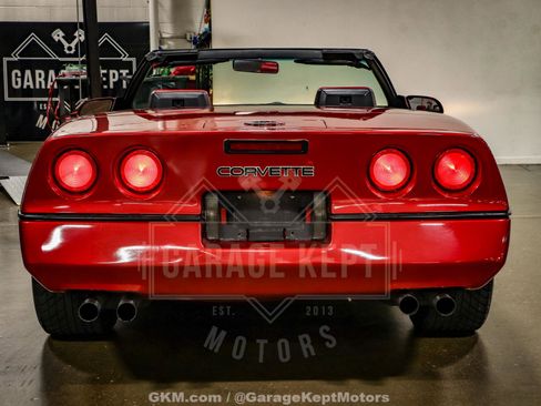 Used 1986 Chevrolet Corvette Convertible image 36