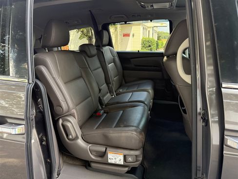 Used 2014 Honda Odyssey EX-L image 18