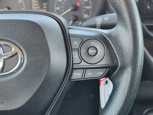 Used 2023 Toyota Corolla LE image 28