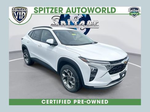 Used 2024 Chevrolet Trax LT w/ Driver Confidence Package FWD image 1