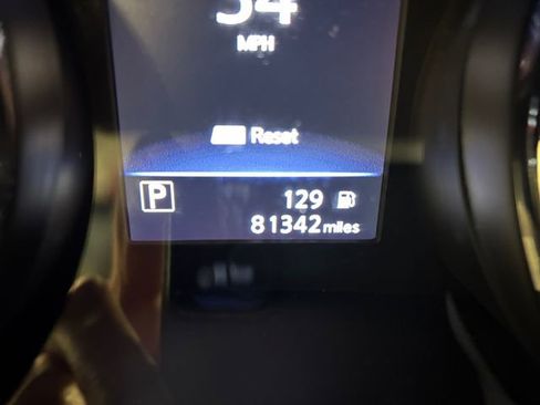 Used 2018 Nissan Rogue SV w/ Premium Package AWD/4WD image 17