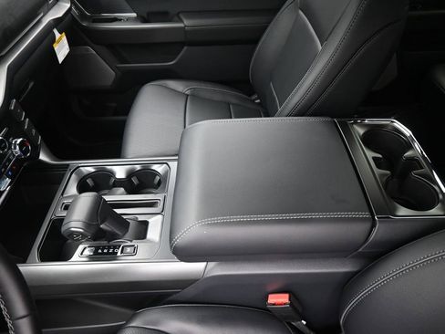 New 2025 Ford F150 Lariat w/ Equipment Group 501A Mid image 13