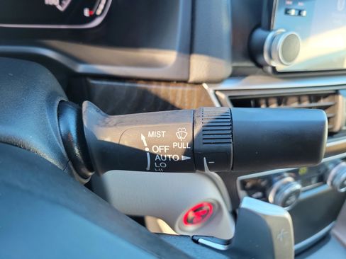 Certified 2022 Honda Accord Touring image 24