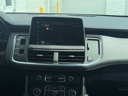 Used 2023 Chevrolet Tahoe Z71 AWD/4WD image 17
