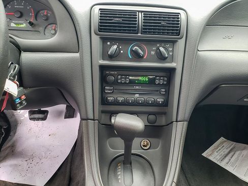 Used 2003 Ford Mustang Coupe image 14