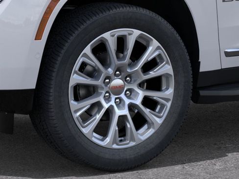 New 2026 GMC Yukon Denali RWD image 9