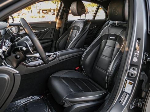 Used 2020 Mercedes-Benz E 63 AMG S image 29