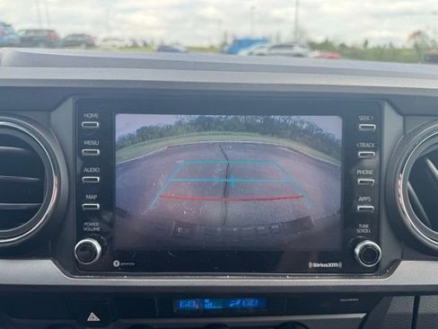 Used 2021 Toyota Tacoma TRD Sport image 21