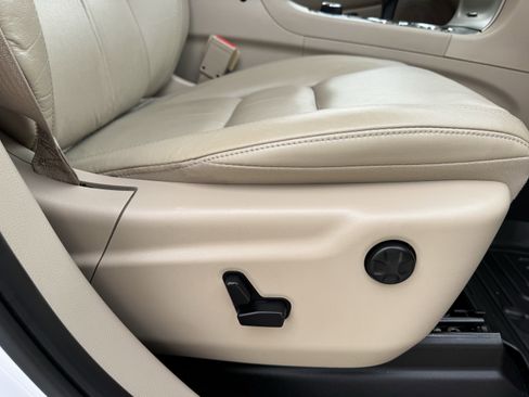 Used 2015 Jeep Grand Cherokee Limited image 43