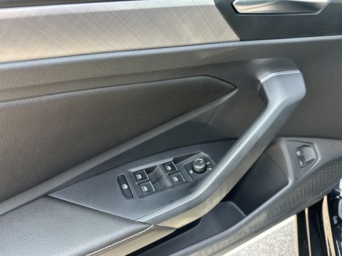 Used 2023 Volkswagen Jetta SE FWD image 13