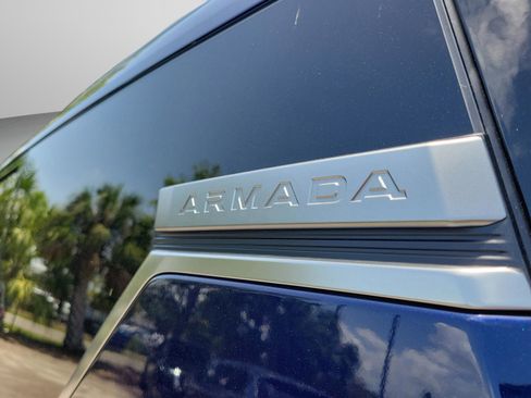 New 2025 Nissan Armada SL w/ Captain's Chari Seat Package image 7