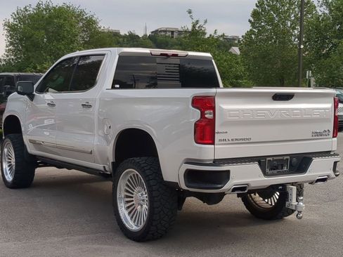 Used 2022 Chevrolet Silverado 1500 High Country w/ High Country Premium Package AWD/4WD image 5