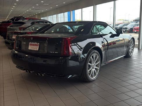 Used 2009 Cadillac XLR V w/ Weather Veil Package RWD image 4