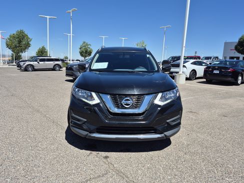 Used 2017 Nissan Rogue SV w/ SV Premium Package FWD image 8