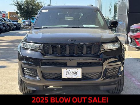 New 2025 Jeep Grand Cherokee L Altitude RWD image 6
