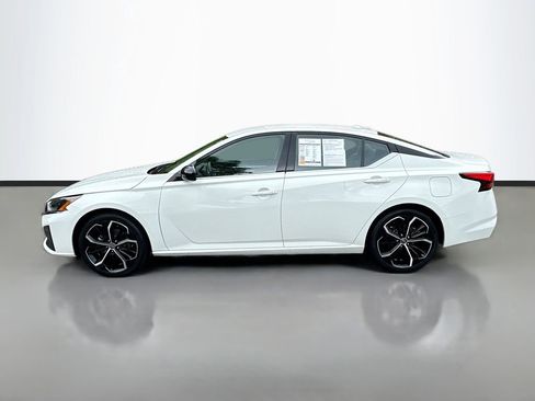 Certified 2024 Nissan Altima 2.5 SR FWD image 10