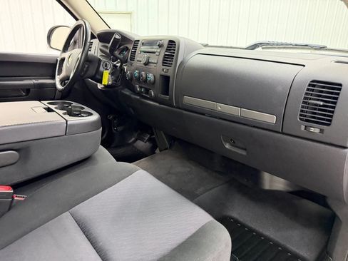 Used 2011 Chevrolet Silverado 1500 LT w/ Interior Plus Package AWD/4WD image 12