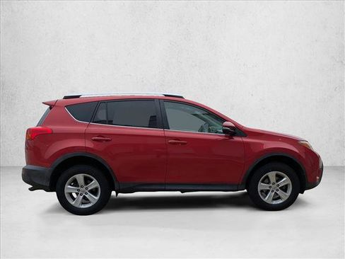 Used 2013 Toyota RAV4 XLE image 4