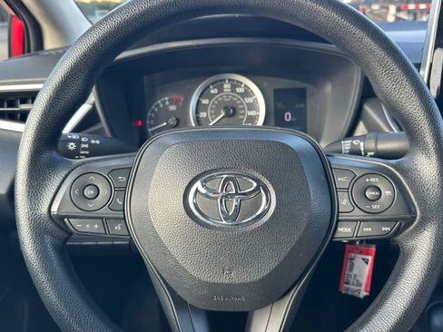 Used 2021 Toyota Corolla LE image 22