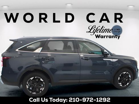 New 2025 Kia Sorento S w/ Panoramic Sunroof Package image 8