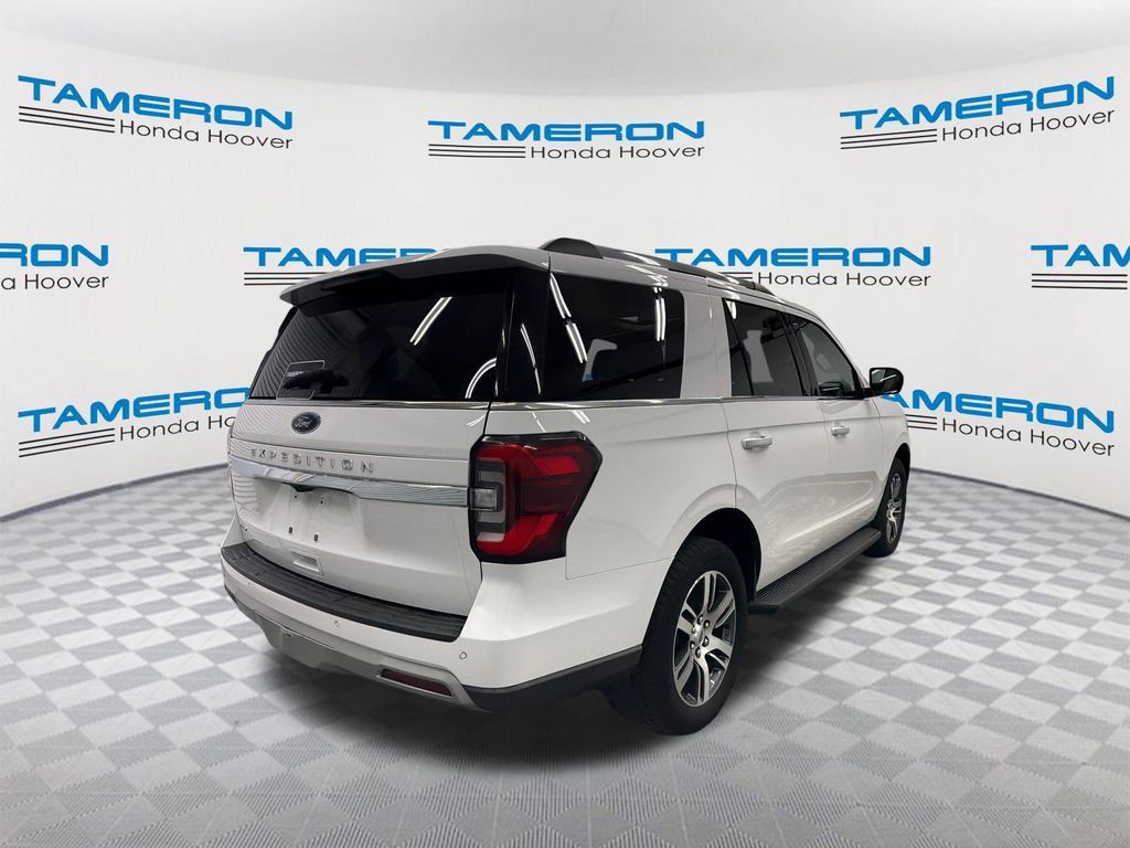 Used 2024 Ford Expedition Limited RWD image 5