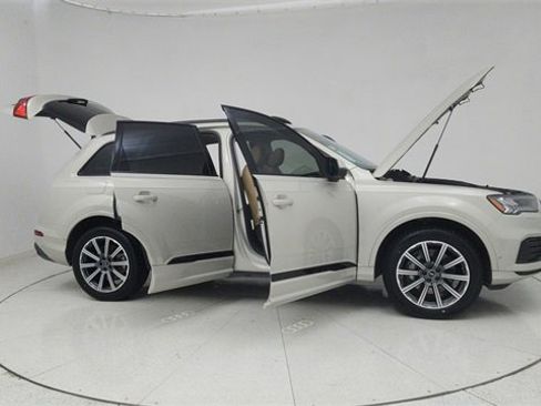 Used 2023 Audi Q7 2.0T Premium Plus w/ Premium Plus Package image 76