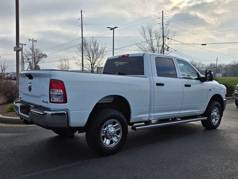 Used 2024 RAM 2500 Tradesman w/ Chrome Appearance Group image 6
