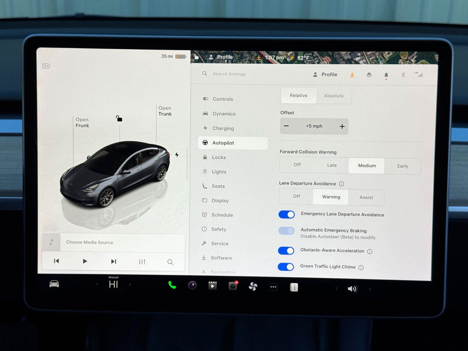 Used 2023 Tesla Model 3 Standard Range RWD image 27