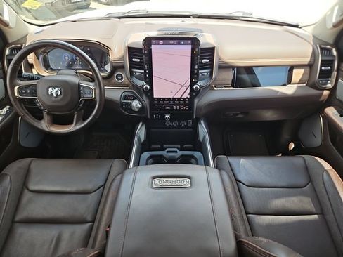 Used 2025 RAM 1500 Limited AWD/4WD image 11