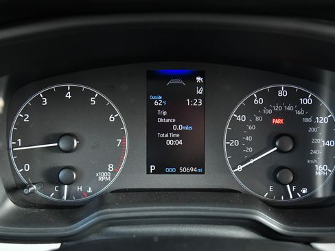 Used 2024 Toyota Corolla Cross L FWD image 28
