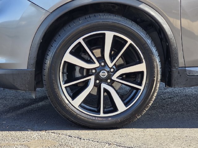 Used 2019 Nissan Rogue SL FWD image 31