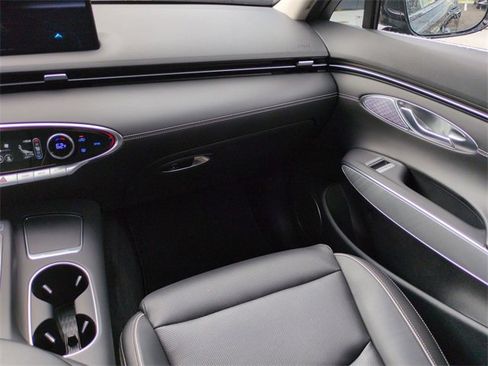 Certified 2023 Genesis Electrified GV70 Advanced image 16