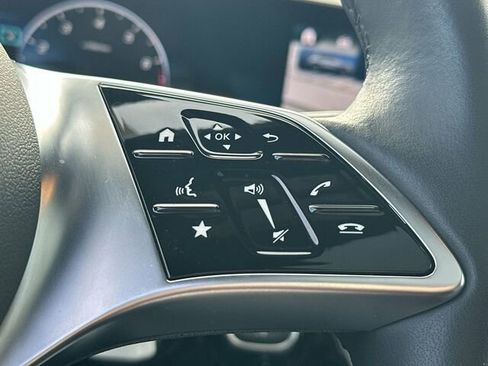 Used 2025 Mercedes-Benz GLA 250 4MATIC image 31