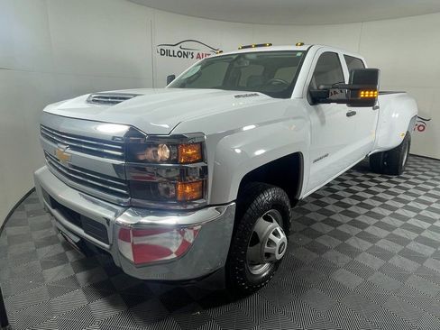 Used 2017 Chevrolet Silverado 3500 W/T w/ WT Fleet Convenience Package image 2