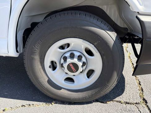 New 2025 GMC Savana 2500 w/ Driver Convenience Package image 10