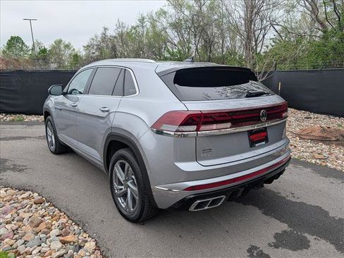 Used 2024 Volkswagen Atlas Cross Sport SEL R-Line image 3