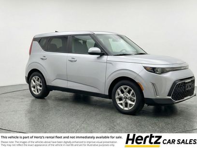 Used 2025 Kia Soul LX w/ LX Technology Package