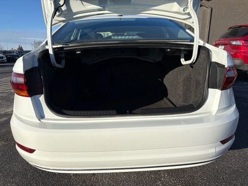 Used 2019 Volkswagen Jetta S w/ Driver Assistance Package image 9