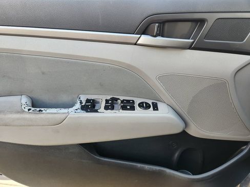 Used 2017 Hyundai Elantra SE w/ SE A/T Tech Package 03 FWD image 24